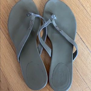 Gucci slippers